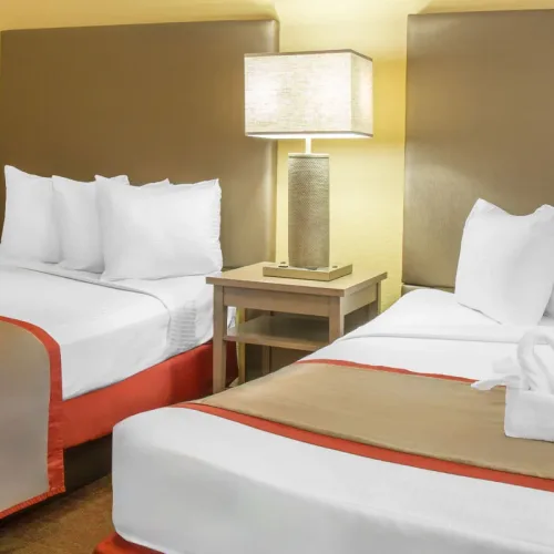 Floridays-Resort-Three-Bedroom-Suite-Hero