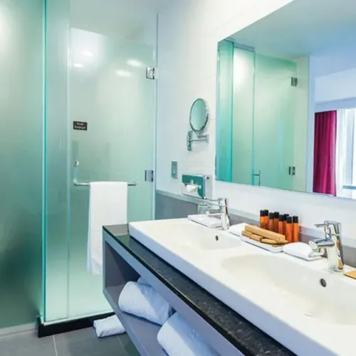 bt8441-16-hotel_carousel_large