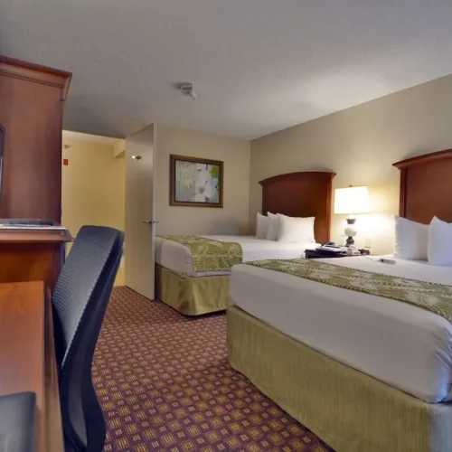 ri9000-double-room-accommodations-2