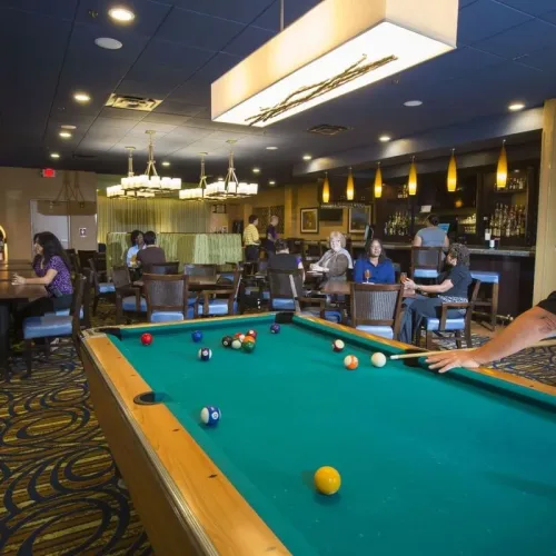 topsy-turvey-lounge-opt